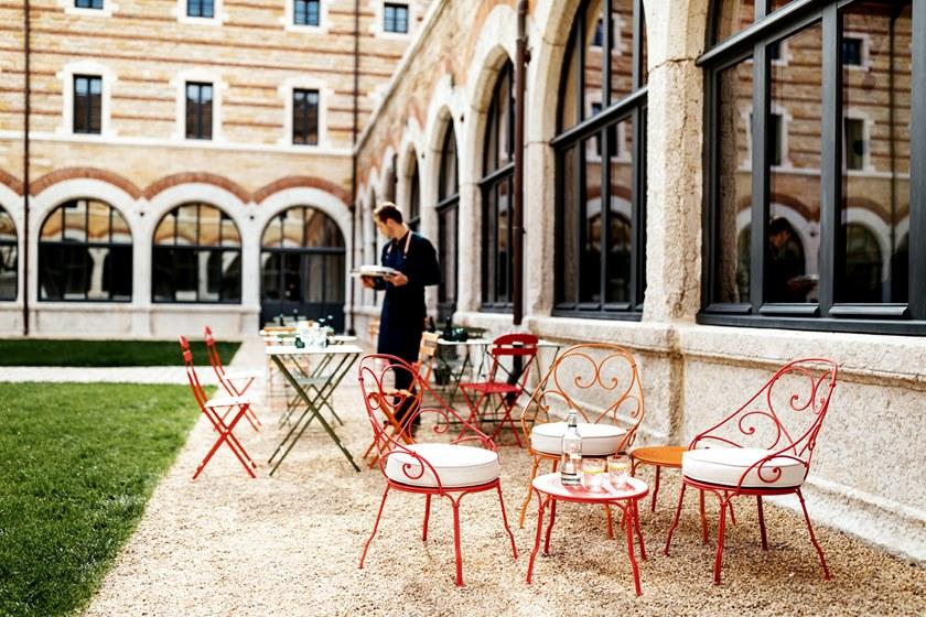 Fermob Садовый круглый стол из стали 1900 2241 - 2240  - Вид №1