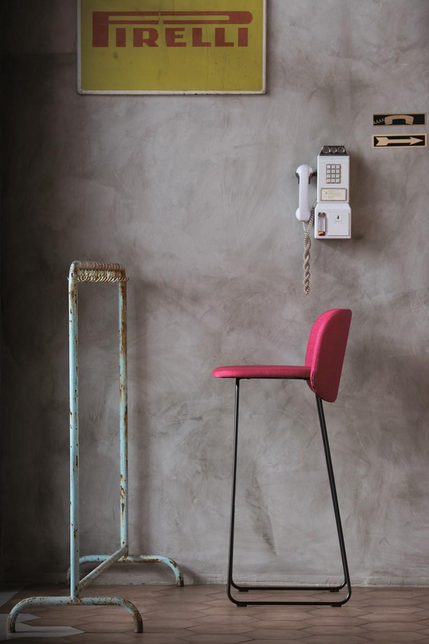 CHAIRS & MORE Высокий табурет из саночной ткани с подставкой для ног Chips sun-id-1472945 - Вид №5