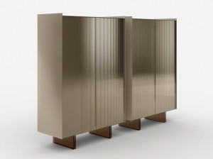 Стеклянный шкаф с распашными дверцами