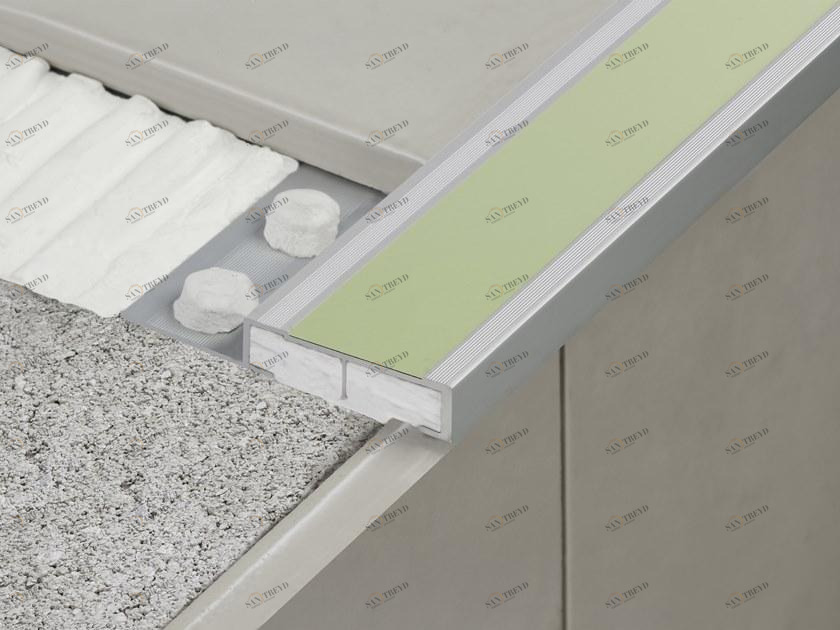 EMAC Italia Ступенчатый профиль со светодиодами Novopeldaño® sun-id-1464761