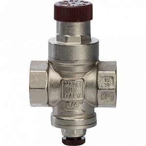 Редуктор давления STOUT 3/4" поршневой с отверстием под манометр