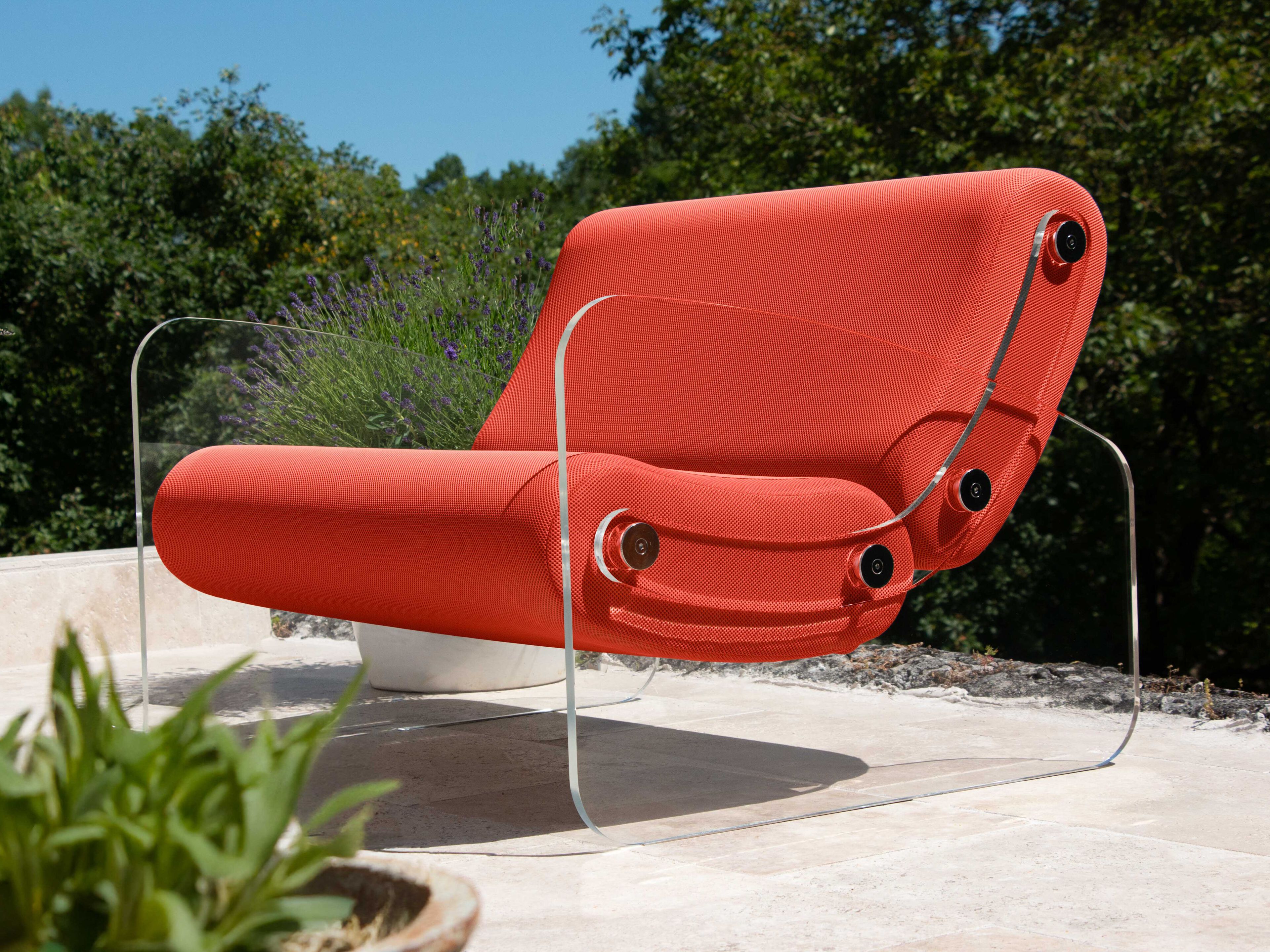 Кресло из ПММА и ткани с подлокотниками KUUMO MW03 ARCH-00104469