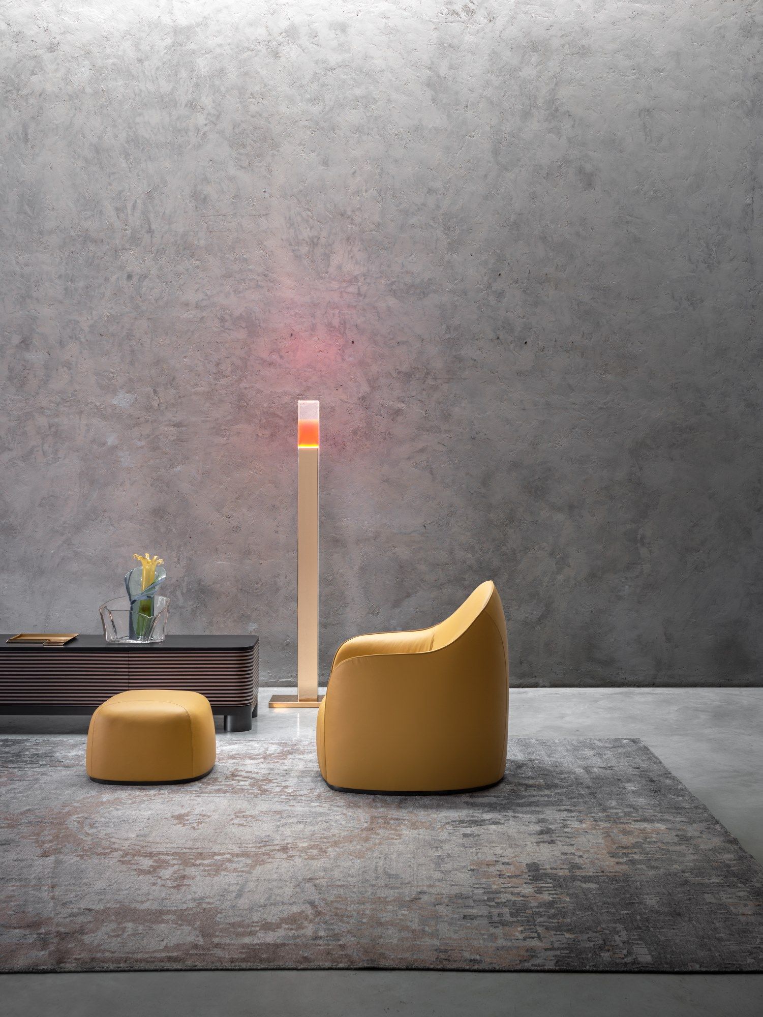 Кожаное кресло с подлокотниками GHIDINI1961 Sweet ARCH-00143424 - Вид №1