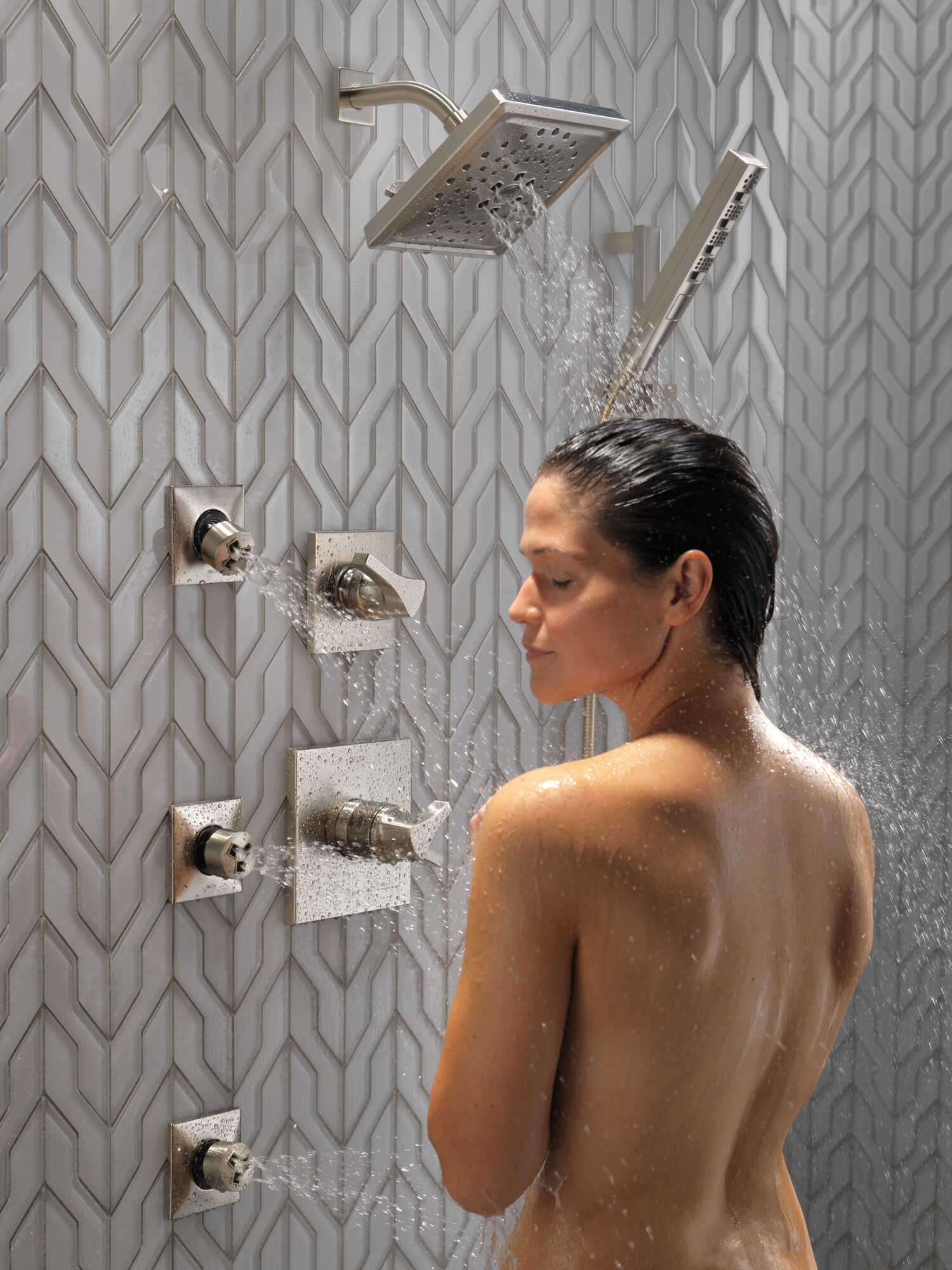 HydraChoice® Body Spray - H2Okinetic® Успокаивающая насадка-спрей Delta Faucet SH5003-SS - Вид №22