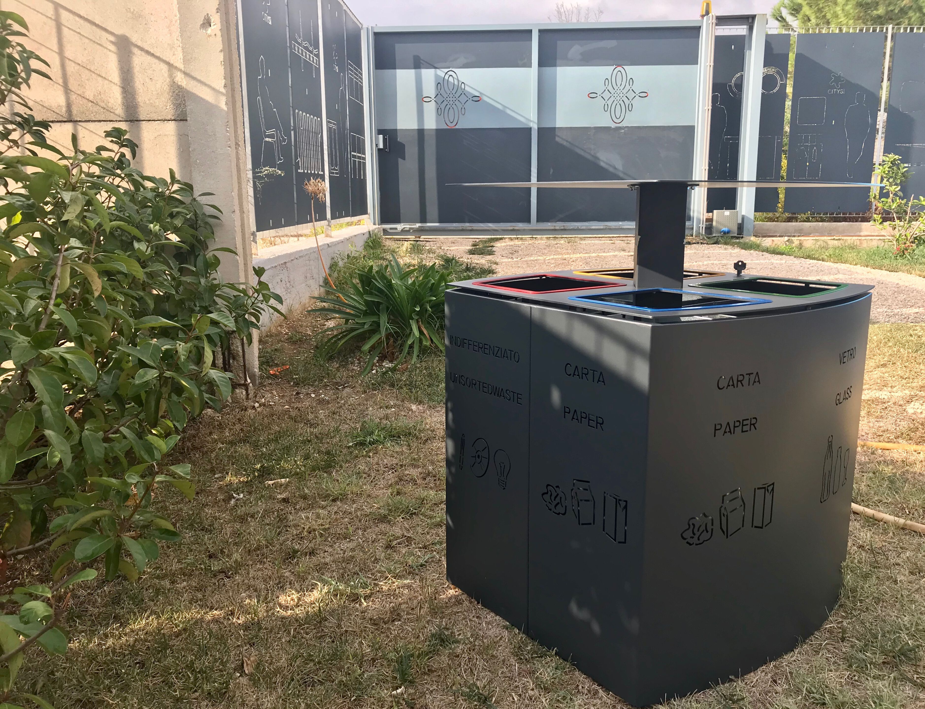 Стальная стойка для мусора с наружной крышкой для утилизации отходов CITYSì WINDOWS ARCH-00108681 - Вид №6