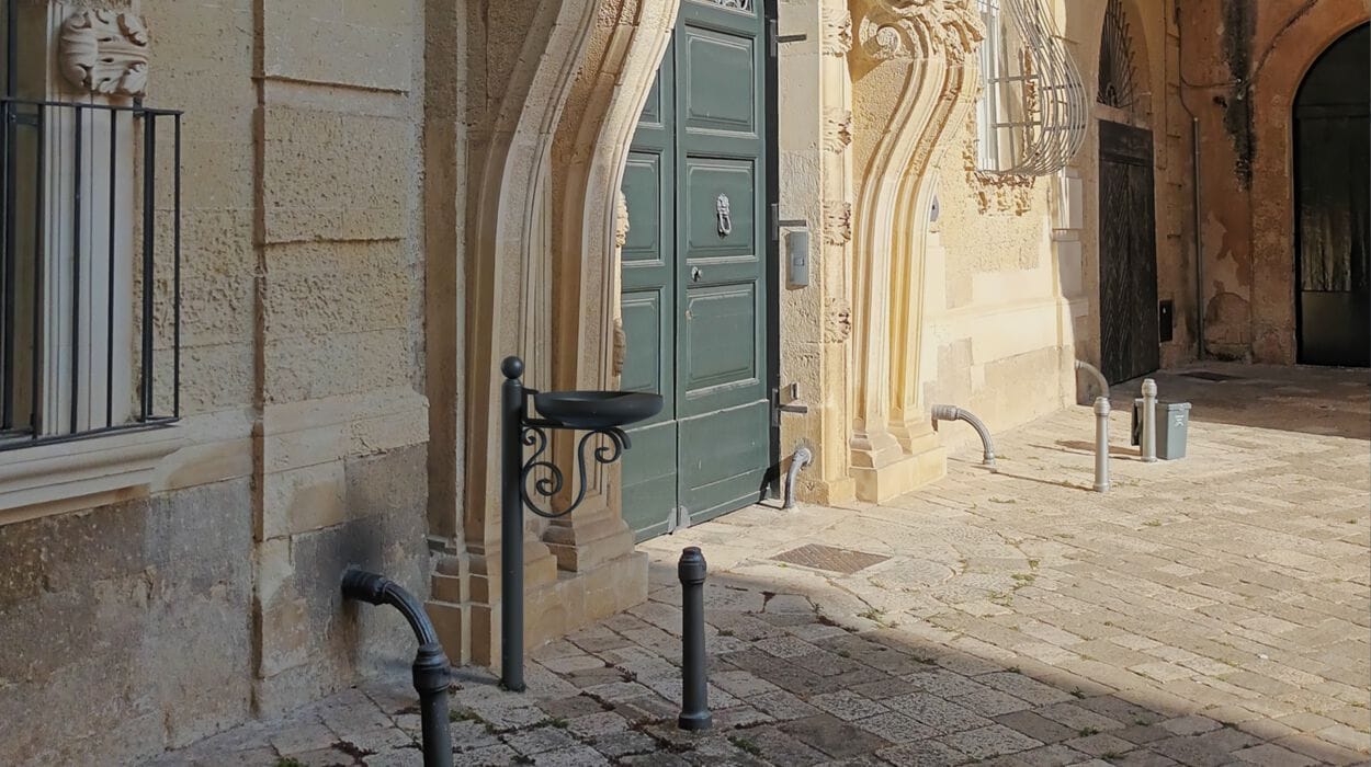 Стальная пепельница для общественных мест DIMCAR ARCH-00099775 - Вид №2