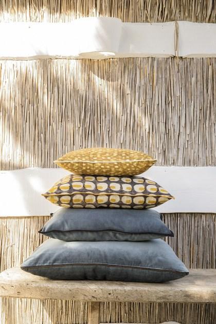 Élitis Подушка из ткани с геометрическим рисунком для диванов sun-id-1369091 - Вид №3