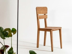 Devina Nais Стул из массива дерева с открытой спинкой