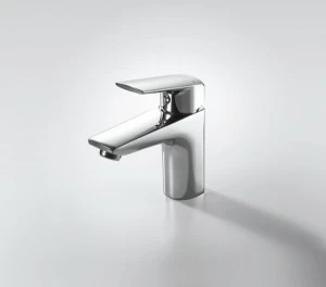 Смеситель для ванной комнаты на раковину низкий REAL F1121179CP bravat