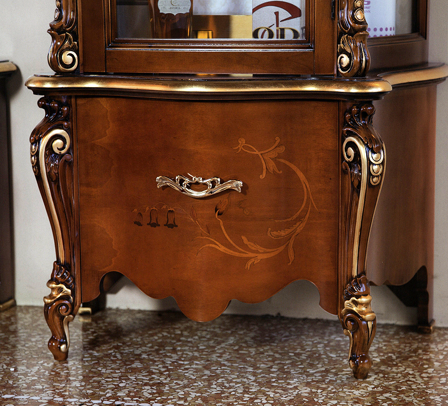 Витрина  BTC INTERNATIONAL LA013X  - Вид №1