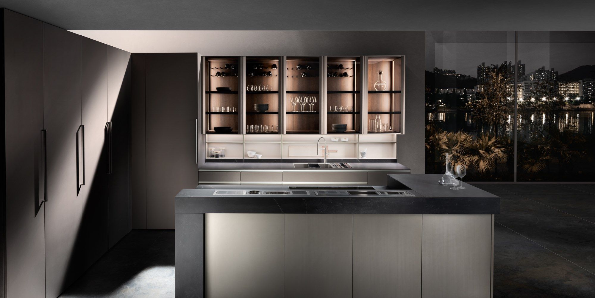 Встроенная кухня Dekton® с островом Floritelli Cucine ARCH-00067210 - Вид №1