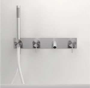 ZAZZERI Смеситель для ванны настенный с ручным душем Z316