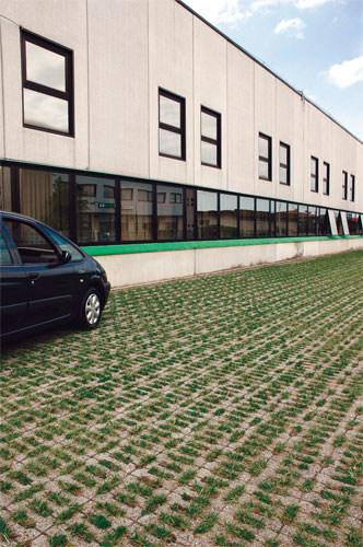 Tegolaia Бетонная решетка, покрытая травой sun-id-1400163 - Вид №1