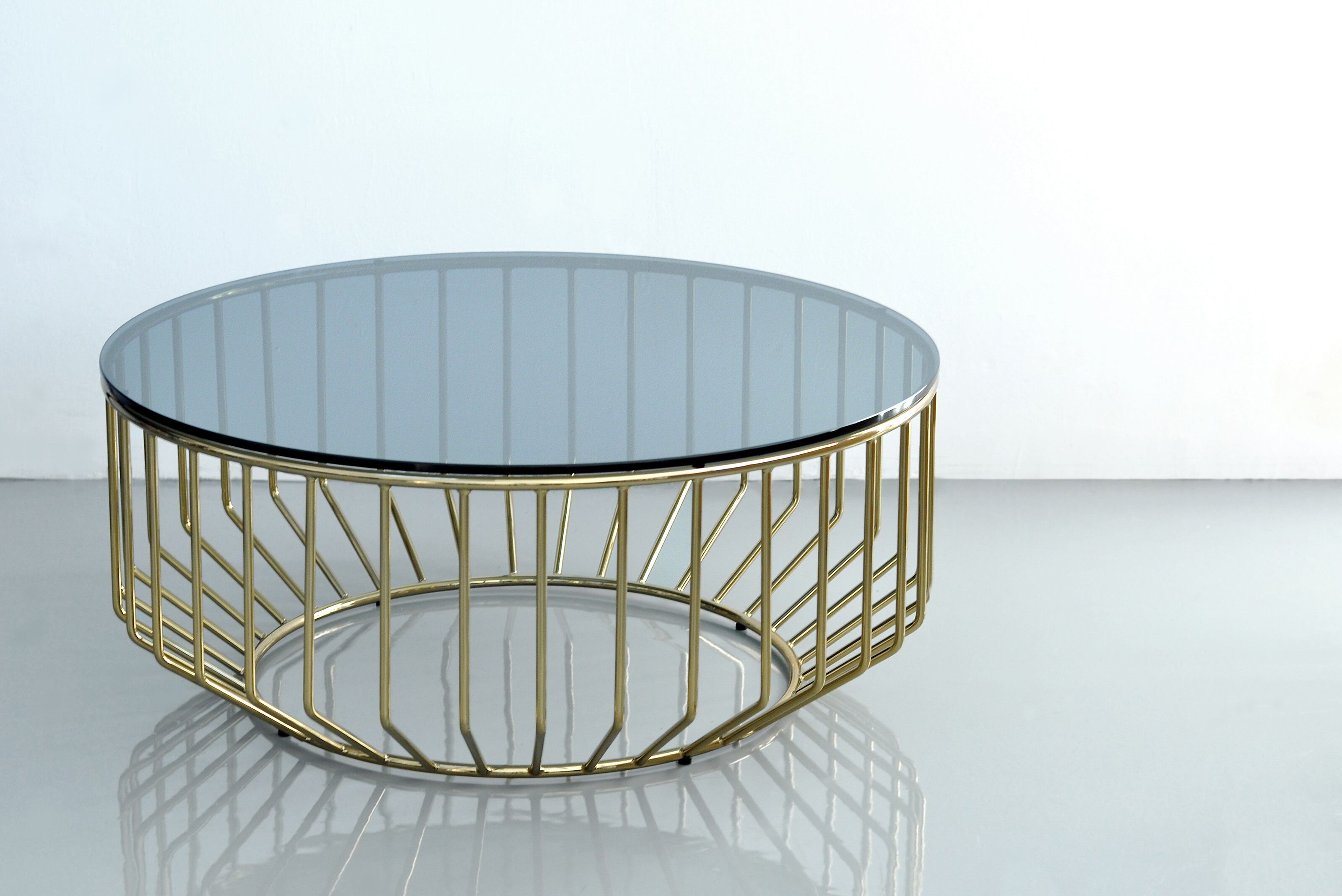 Стеклянный низкий круглый журнальный столик Phase Design Wired ARCH-00057202 - Вид №4