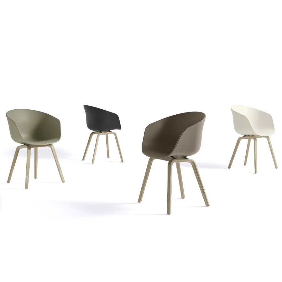 Стул AAC22 мягкий, черный с черными ножками Hay 222222130 - Вид №5