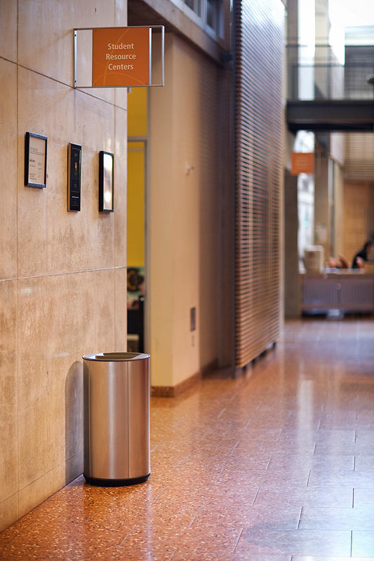 FSRT181 Орбитальный мусор и контейнер для вторичной переработки  Forms-surfaces  - Вид №8