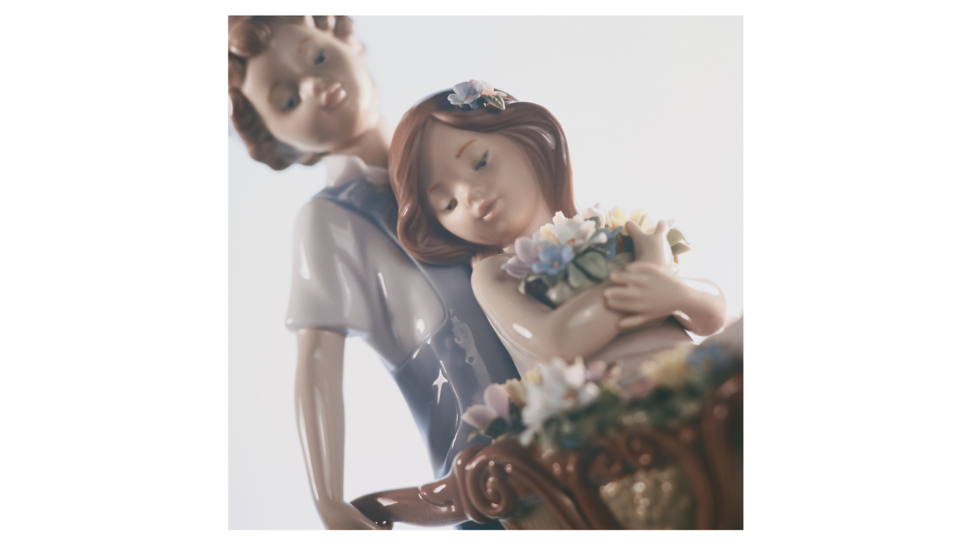 10669003 LLADRO Фигурка Lladro "Самая милая" 21x24см Фарфор Lladró  - Вид №1
