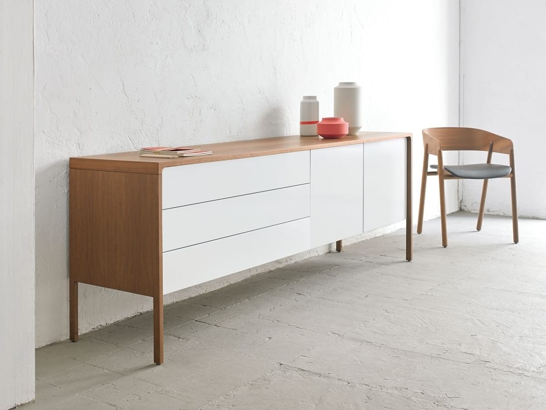 Деревянный шкаф с распашными дверями Punt Tactile ARCH-00078397 - Вид №3