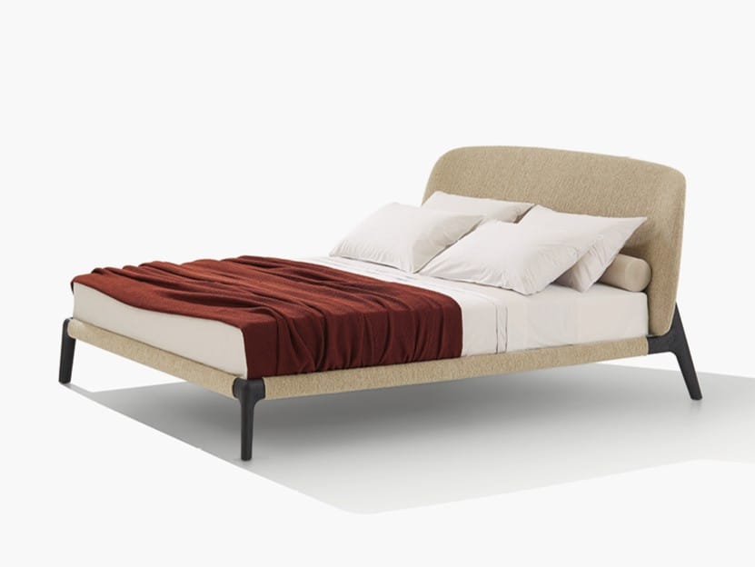 Двуспальная кровать из ткани с мягким изголовьем Poliform Curve ARCH-00108848