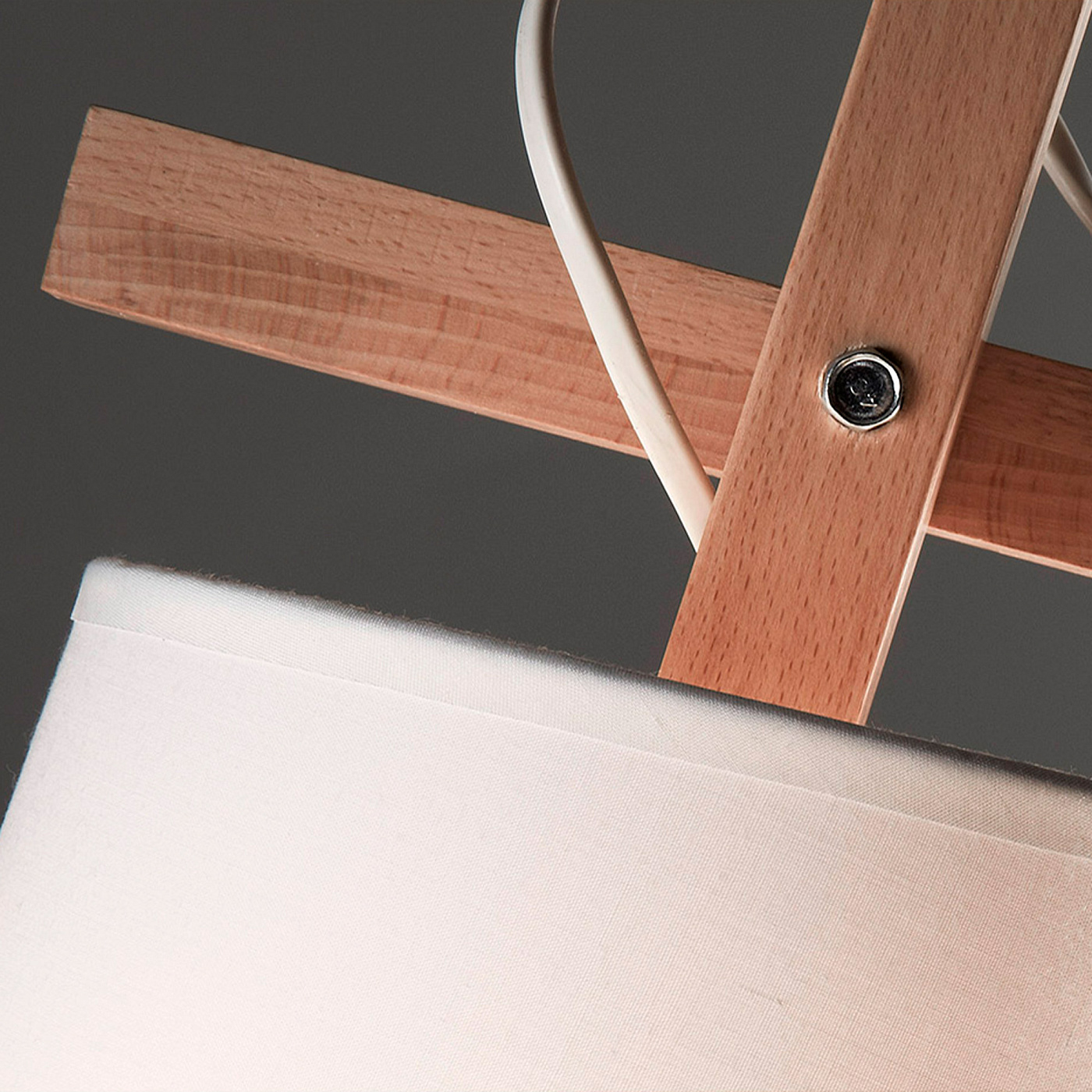 047682 Торшер Jovik белый La Forma Kosta