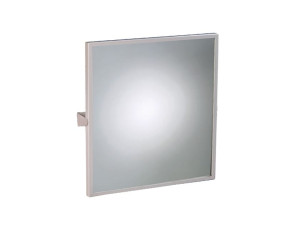 Настенное зеркало для ванной комнаты