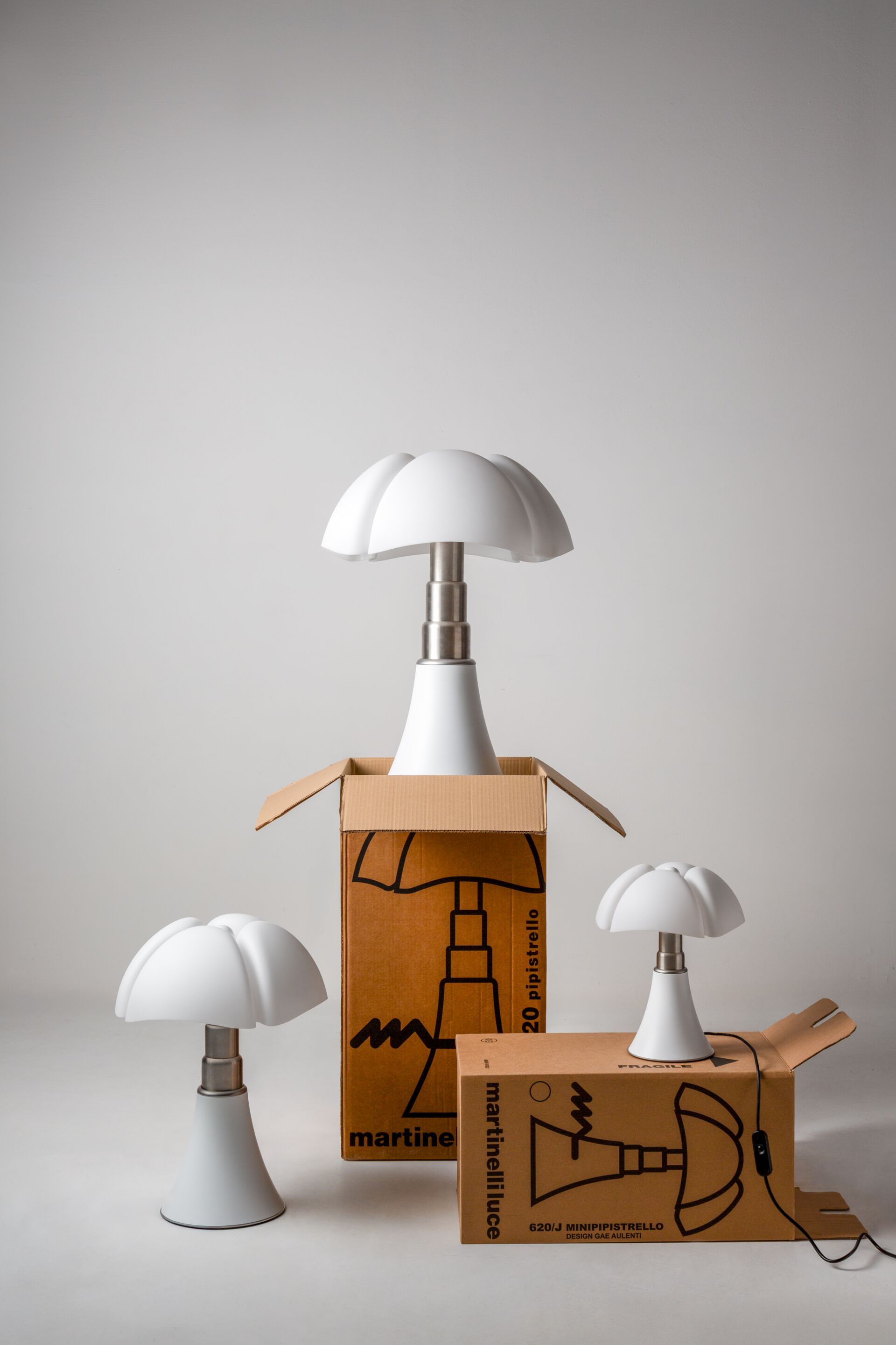 Стальная настольная лампа и метакрилатный абажур Martinelli Luce Летучая мышь ARCH-00126412 - Вид №12