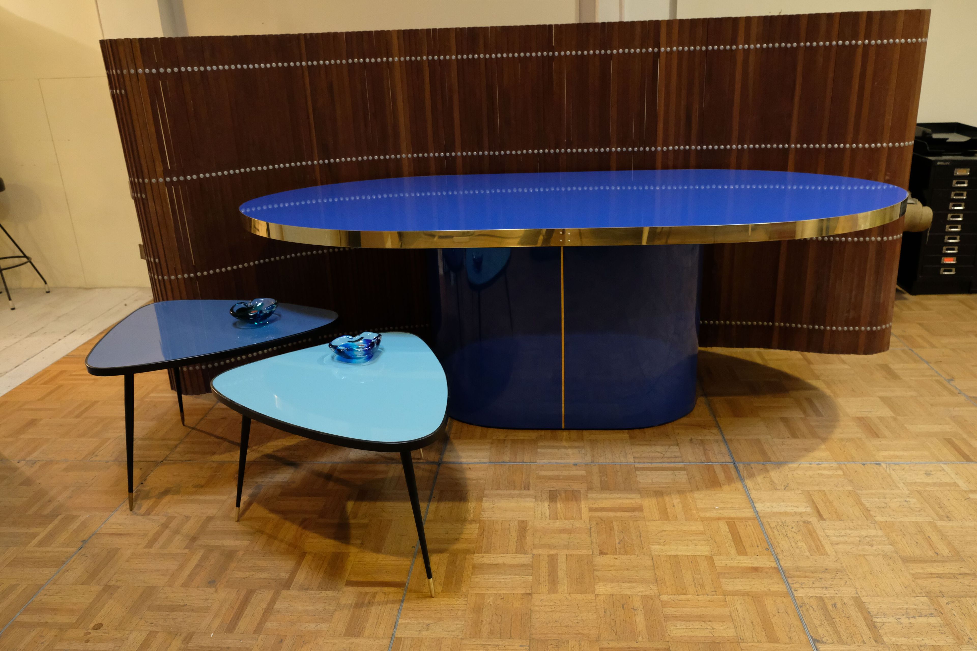 Овальный стол из ламинированного стекла Jover+Valls Antique Boutique-Malibu ARCH-00078749 - Вид №7