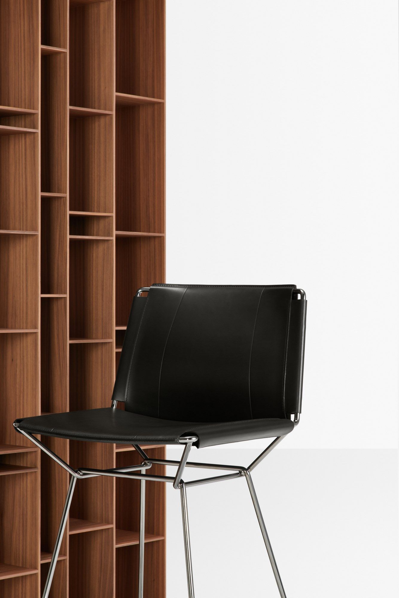 Кожаный табурет с подставкой для ног MDF Italia NEIL LEATHER ARCH-00052210 - Вид №4