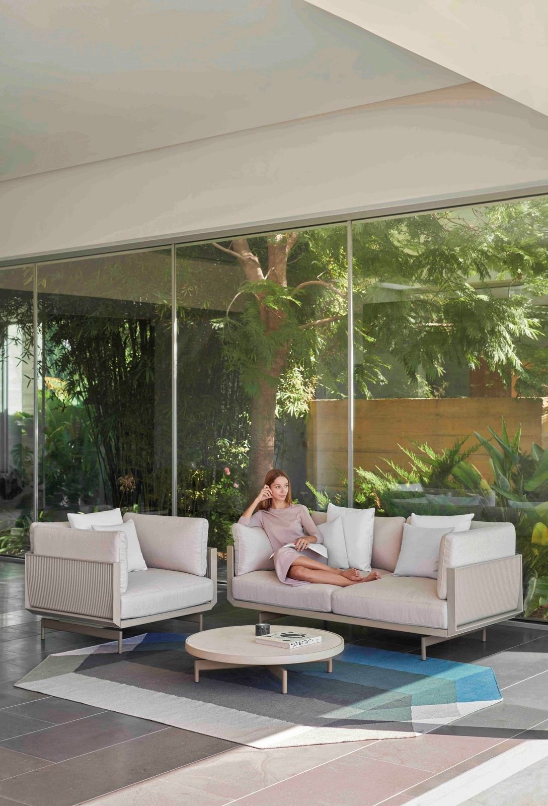 Фарфоровый круглый садовый столик GANDIABLASCO Onde ARCH-00126338 - Вид №17