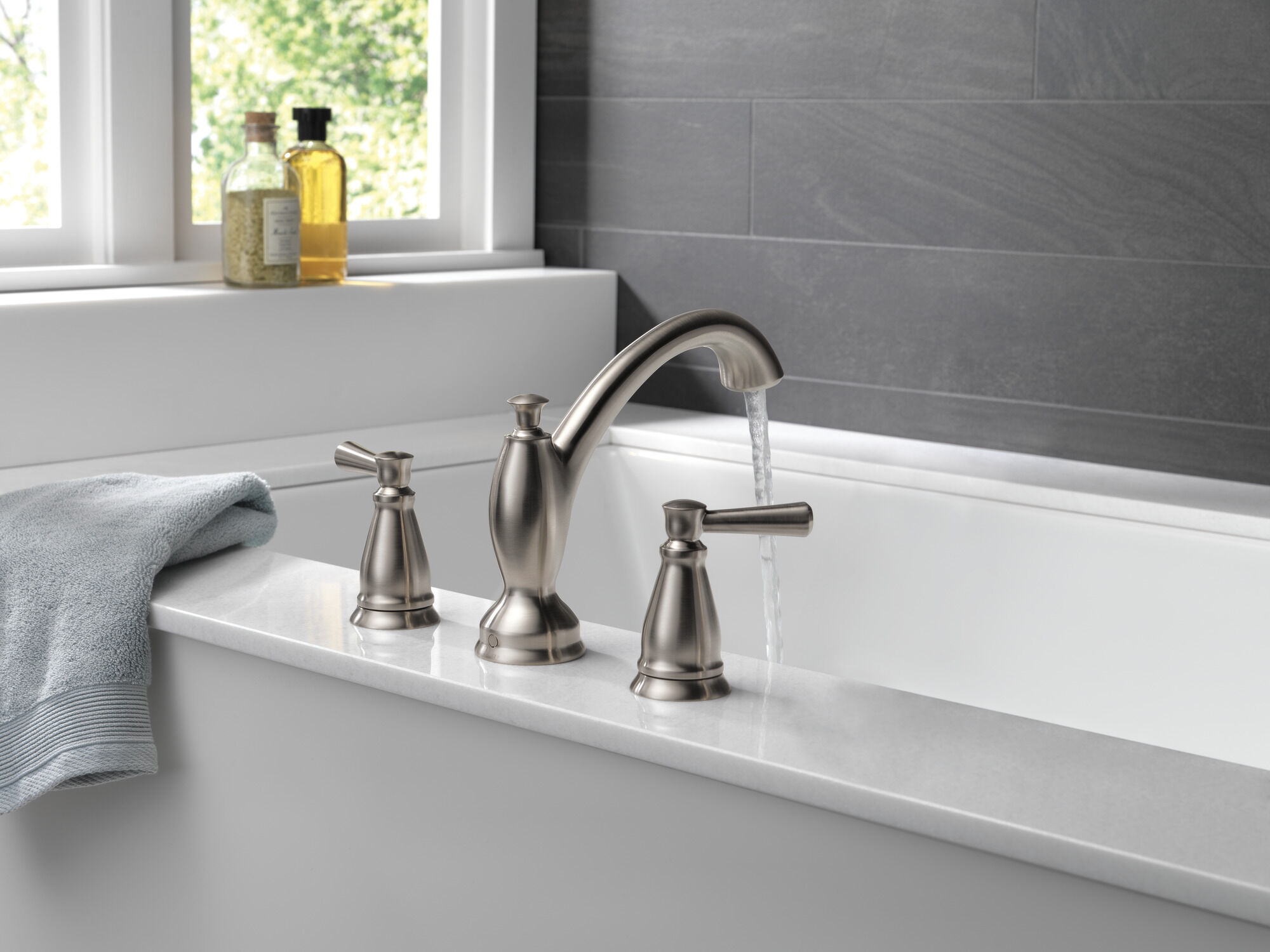 Традиционная римская отделка для ванны Delta Faucet T2793-SS - Вид №1