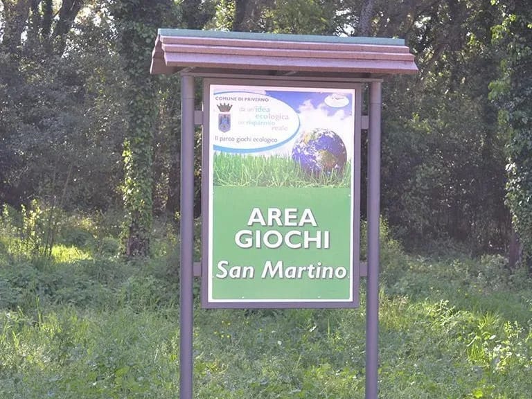 Самонесущий стальной Тотем и Strongplast EUROCOMITALIA современная мебель ARCH-00123636