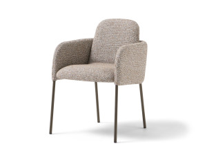 Тканевый стул с подлокотниками