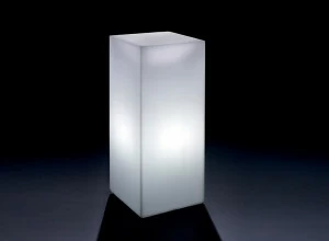 Lyxo Design Высокий светящийся квадратный стол из полиэтилена Home fitting