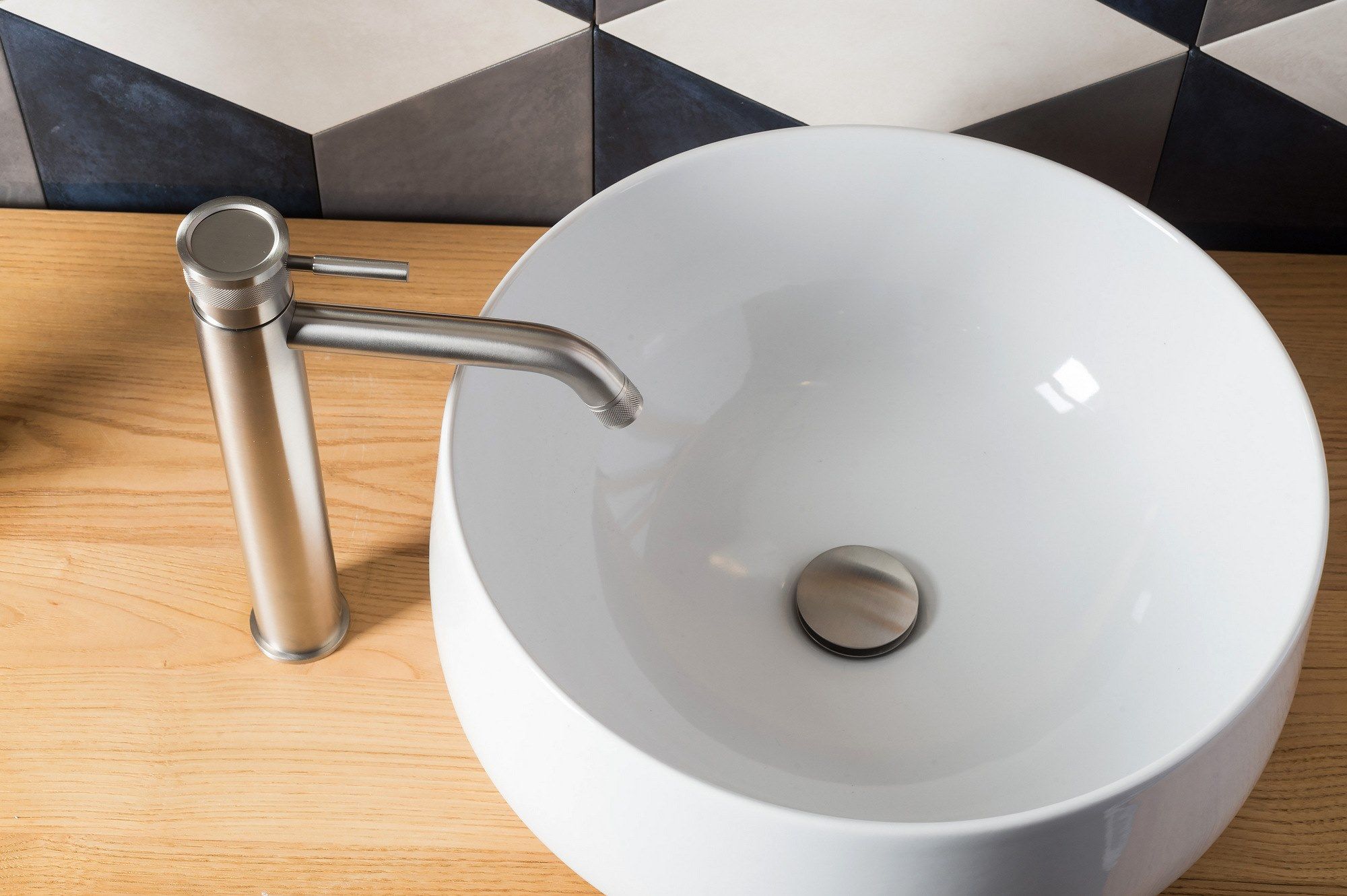 Однорычажный смеситель для раковины из нержавеющей стали с аэратором Tubico Волга ARCH-00022492 - Вид №29