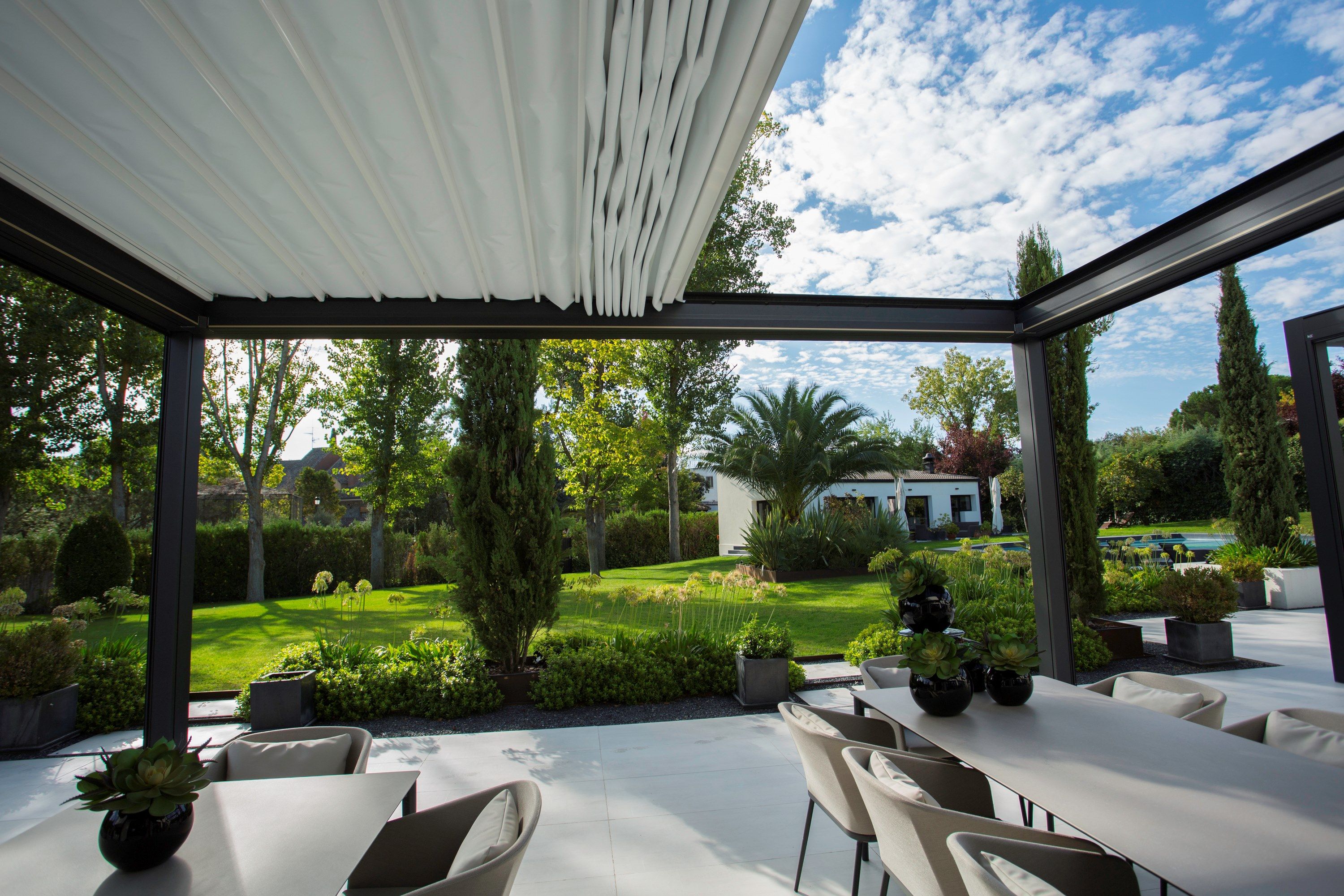 Беседка с раздвижной крышкой KE Outdoor Design GENNIUS ARCH-00090133 - Вид №4