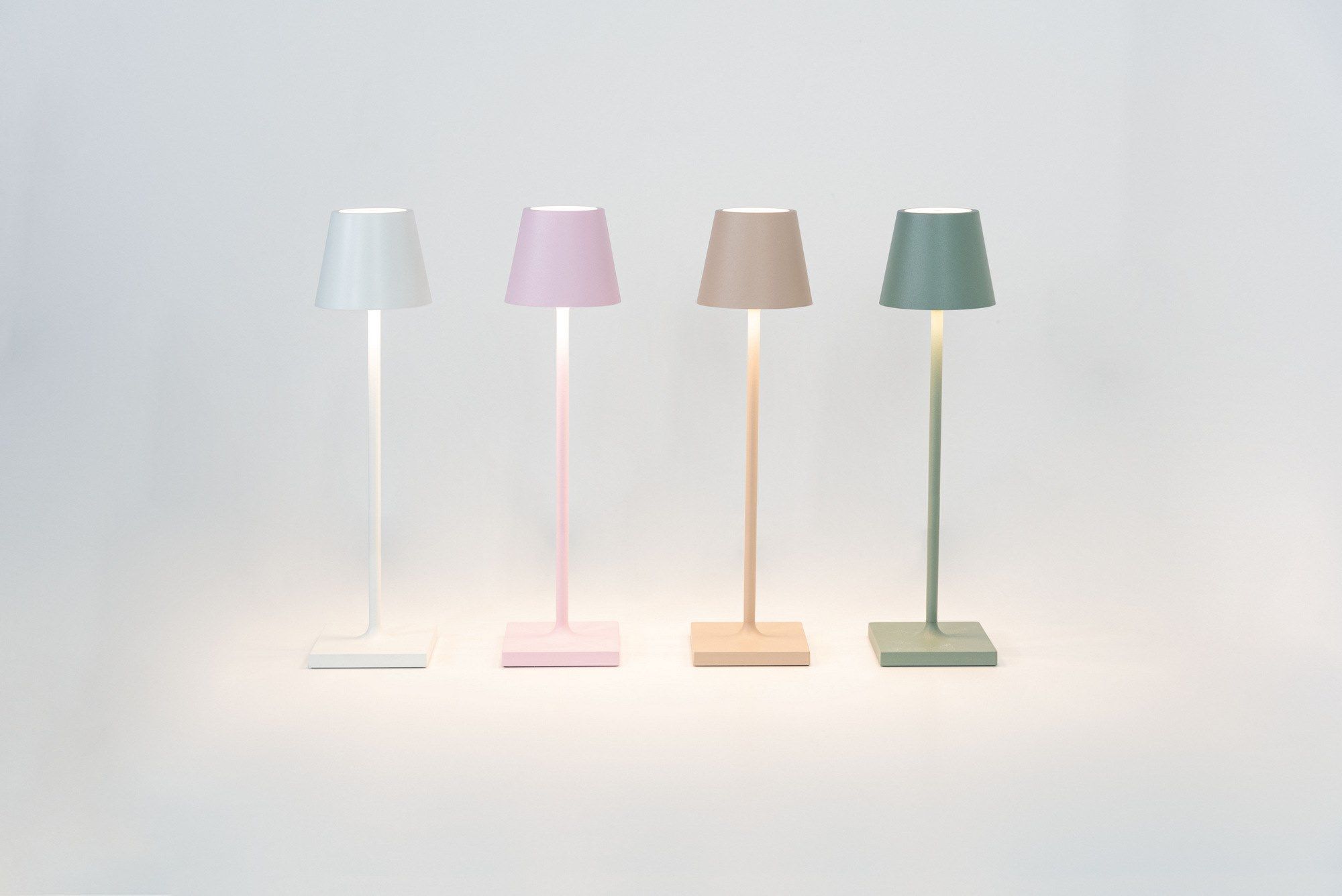 USB зарядка алюминиевая светодиодная настольная лампа Zafferano Poldina ARCH-00133568 - Вид №25