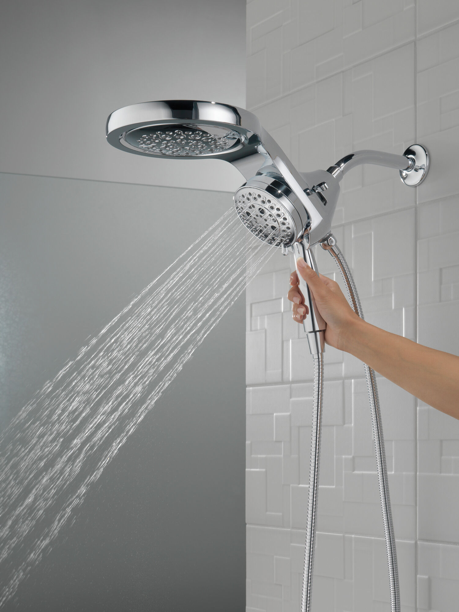 58680-RB25 HydroRain® H2Okinetic® 5-регулировочная душевая лейка два в одном Delta Faucet Universal Showering Венецианская бронза  - Вид №1