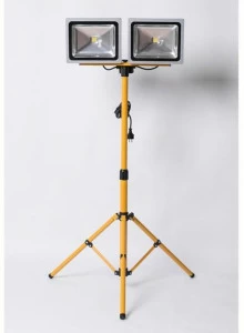 AKIFIX Двойная телескопическая светодиодная лампа со штативом  Nadc09011