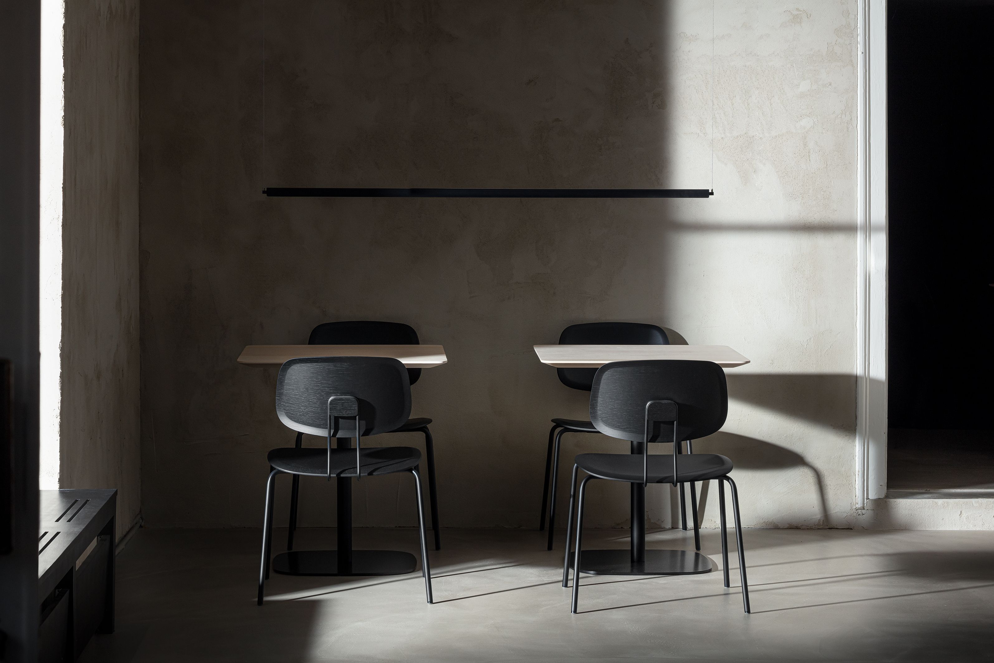 Квадратный стол из массива дерева ZEITRAUM VERMU ARCH-00107145 - Вид №6