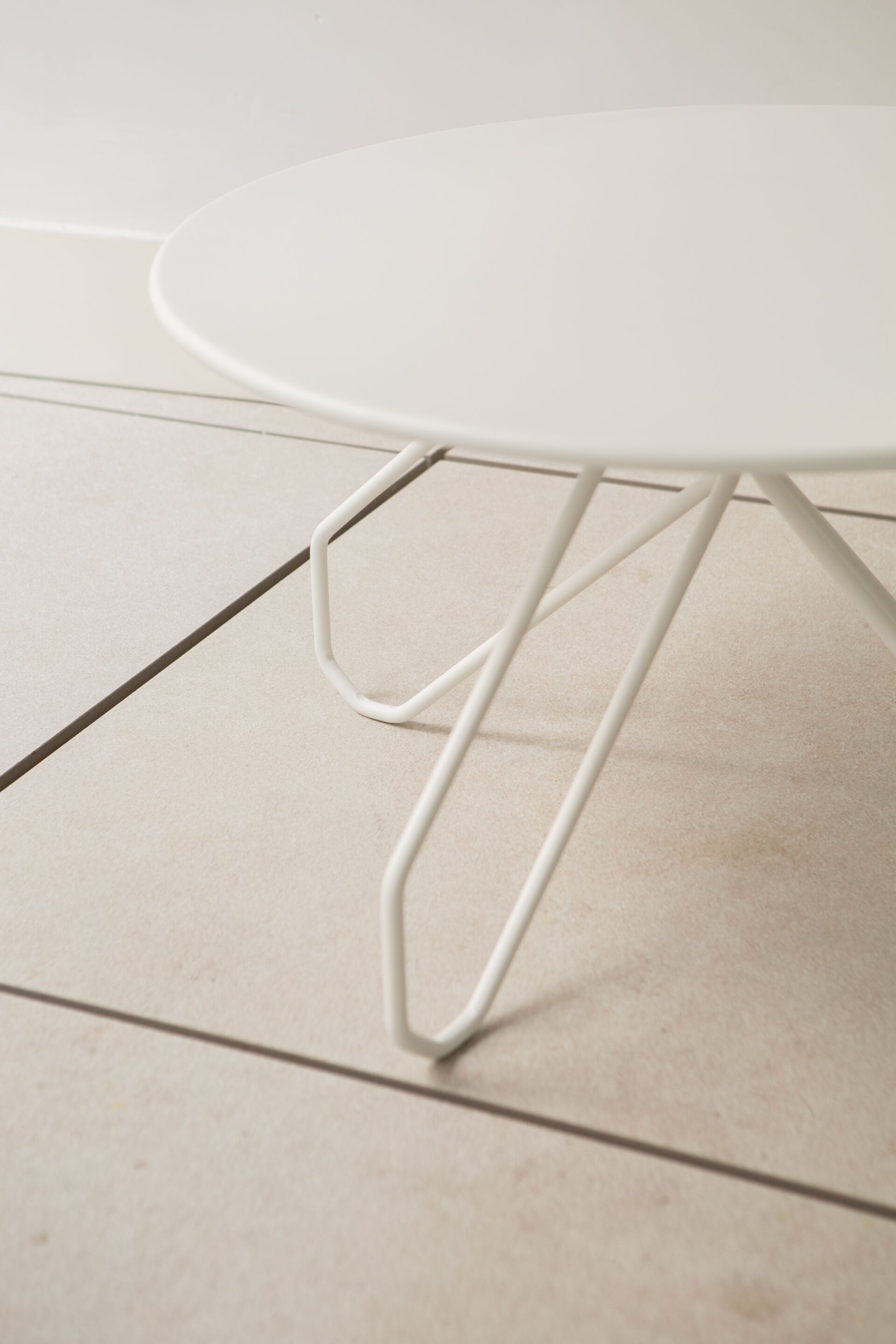 Круглый стол для сада с порошковым покрытием iSimar Мартини ARCH-00026391 - Вид №5