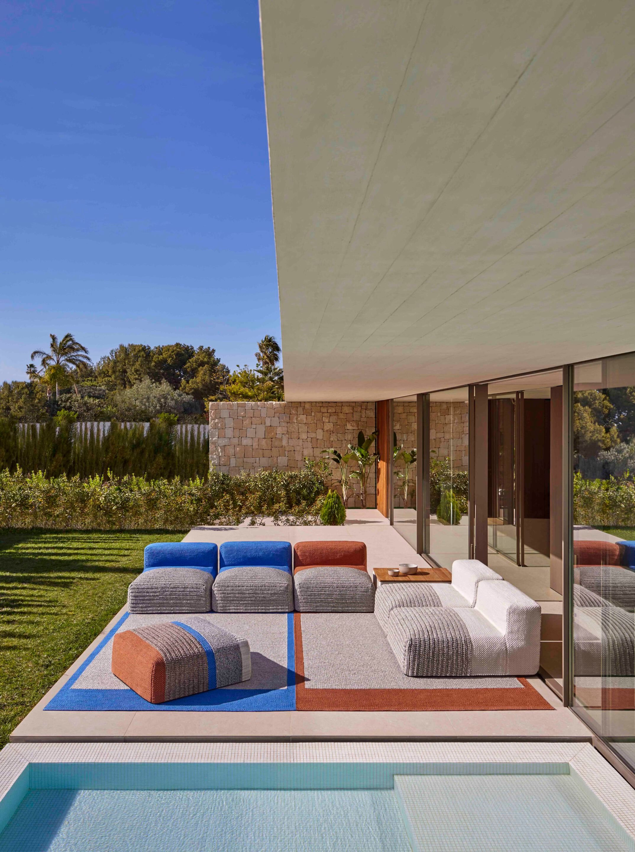 Переработанный ПЭТ квадратный садовый пуфик GAN Mangas Outdoor ARCH-00036754 - Вид №6