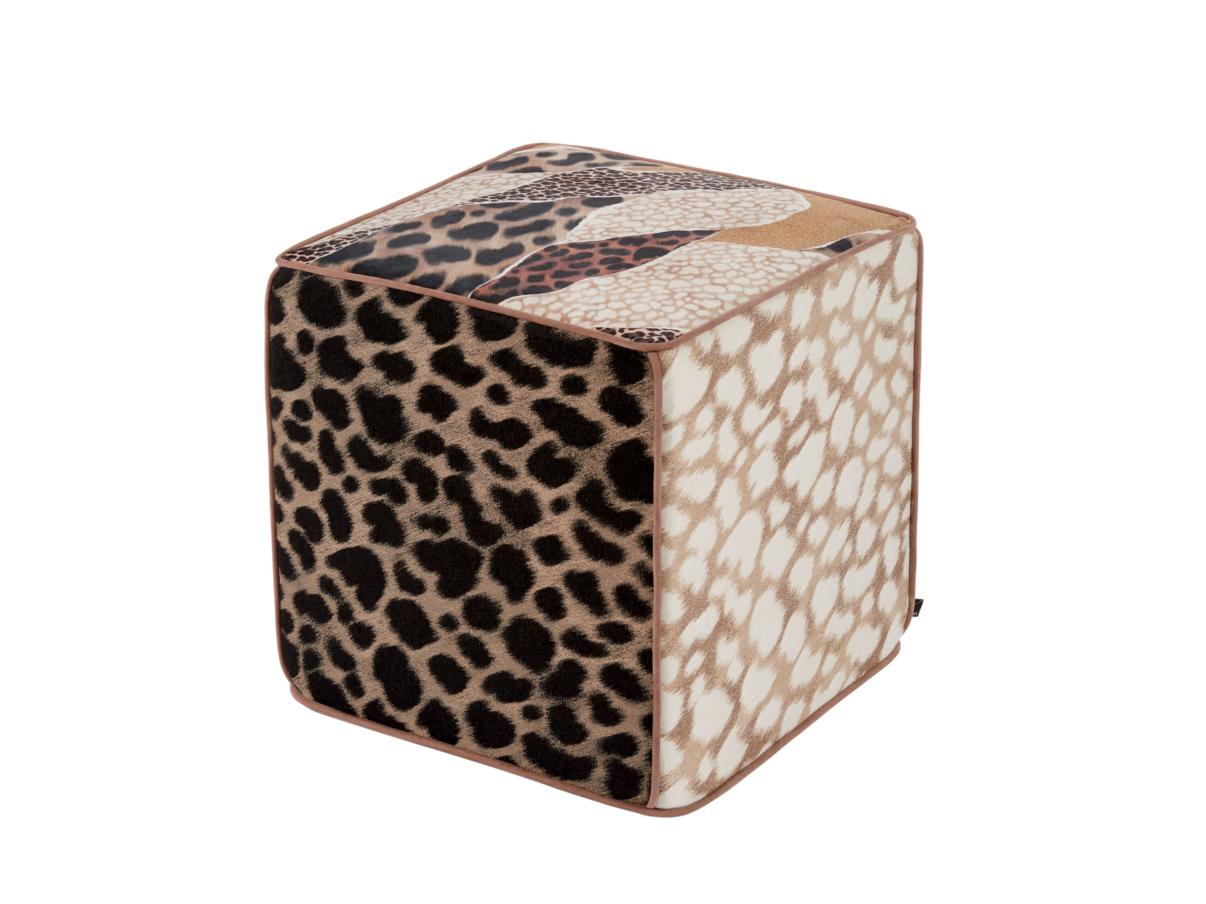 Квадратный пуф из ткани K-3 Tora ARCH-00031723