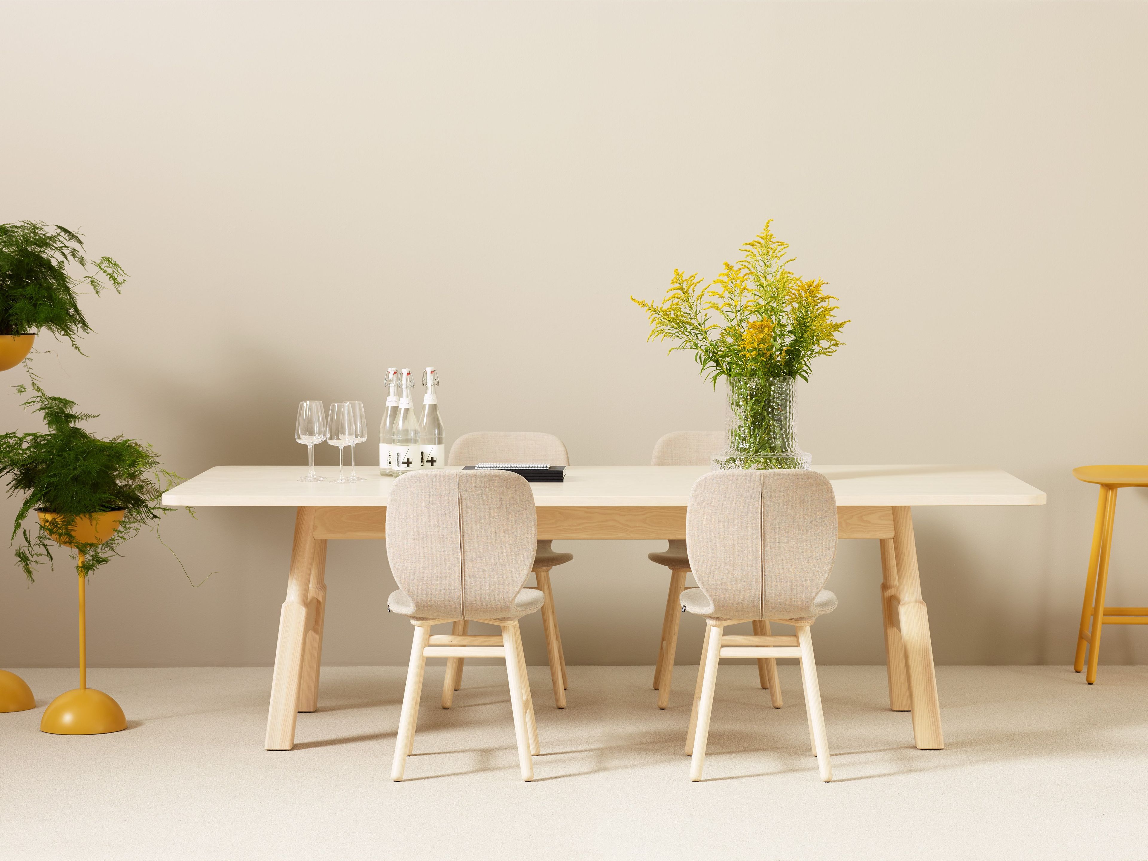 Деревянный прямоугольный стол для совещаний с системой люверсов Karl Andersson Woodwork ARCH-00066020 - Вид №2