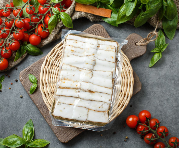 6686 Сало по-домашнему с чесноком и черным перцем (нарезка) Вкусляндия  - Вид №2