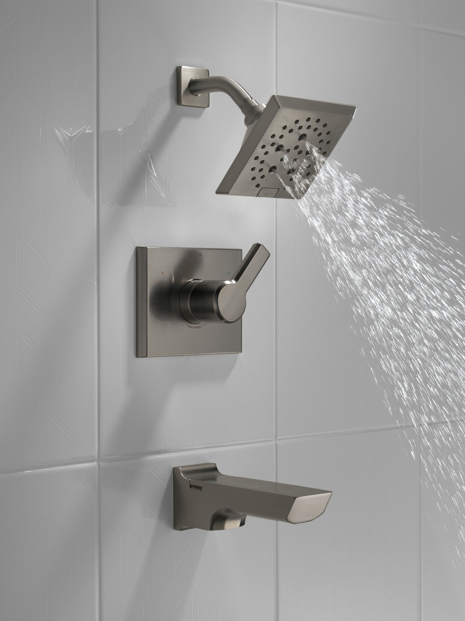 T14499-KS Monitor® 14 Series H2Okinetic® Ванна и душевая панель Delta Faucet Pivotal Черный нержавеющий  - Вид №4