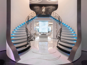 Самонесущая лестница с двойной структурой