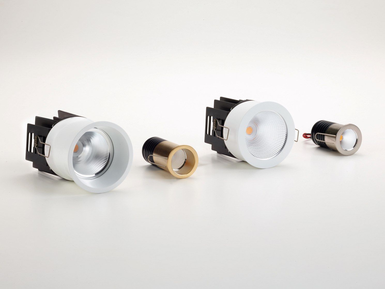 Алюминиевый светодиодный светильник с системой RGB EGOLUCE ARCH-00038252 - Вид №1