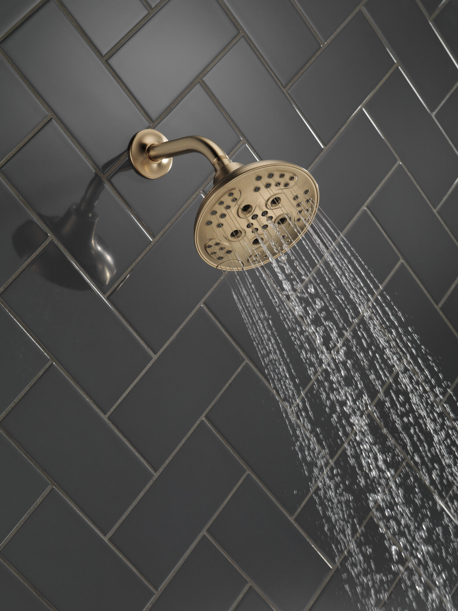 52666-CZ H2Okinetic® Переходная душевая лейка Raincan с 5 настройками Delta Faucet Universal Showering Шампанское бронза  - Вид №3
