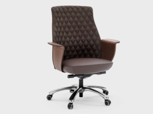 Кожаное офисное кресло