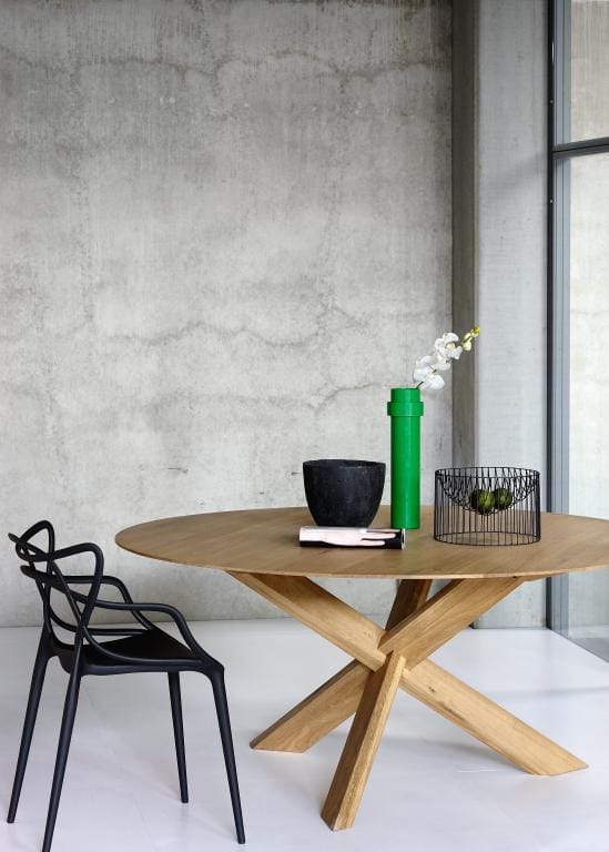 Круглый обеденный стол из массива дерева Ethnicraft Circle ARCH-00092692 - Вид №2